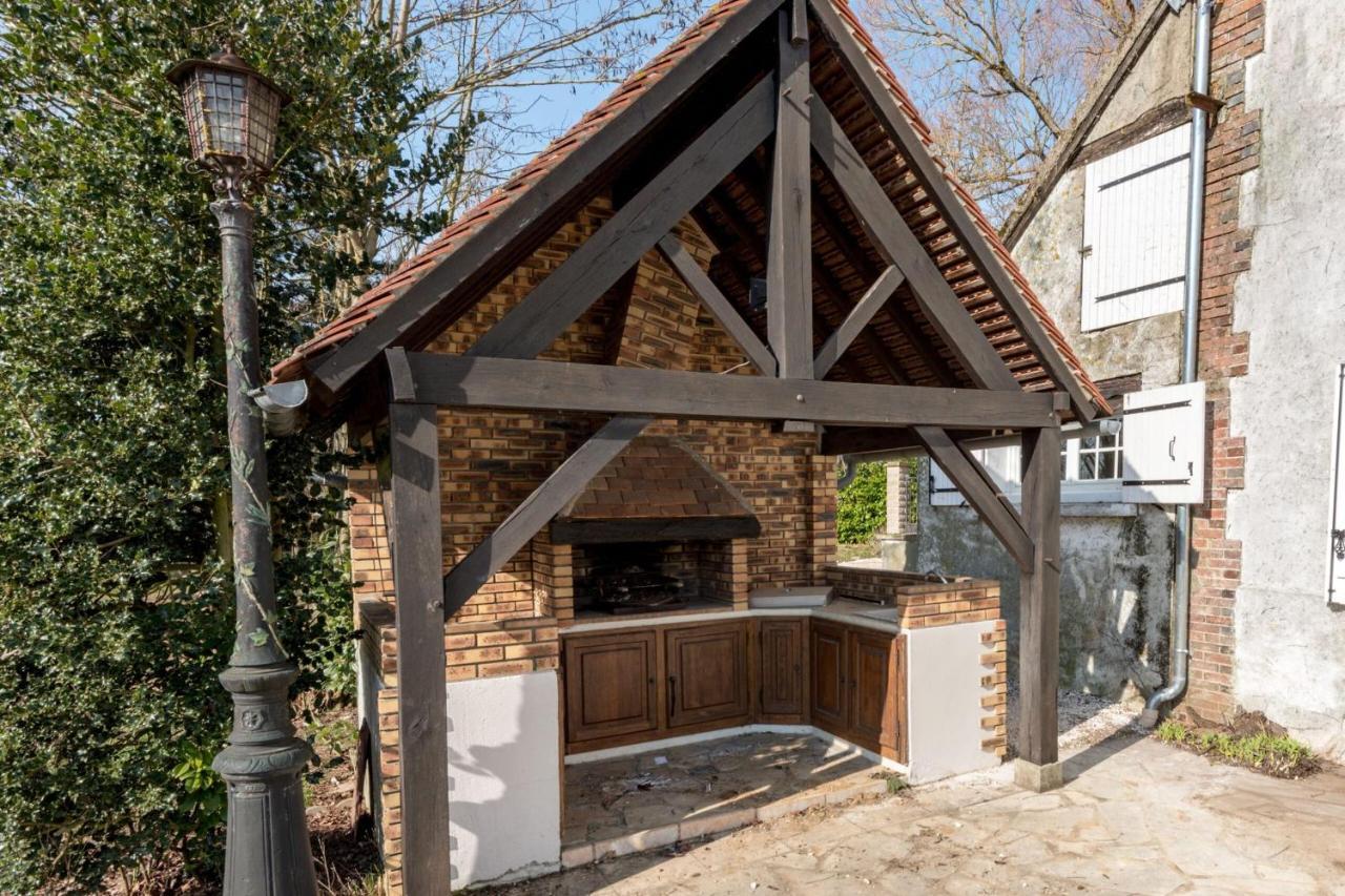 Crazy Villa Etisseaux 45 - Heated Pool - Volley Court - 1H30 Paris - 45P Saint-Maurice-sur-Aveyron Exteriör bild