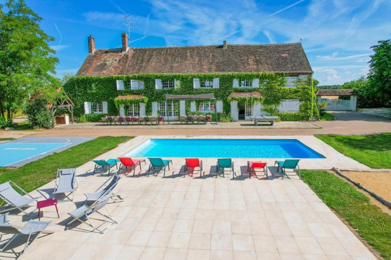 Crazy Villa Etisseaux 45 - Heated Pool - Volley Court - 1H30 Paris - 45P Saint-Maurice-sur-Aveyron Exteriör bild