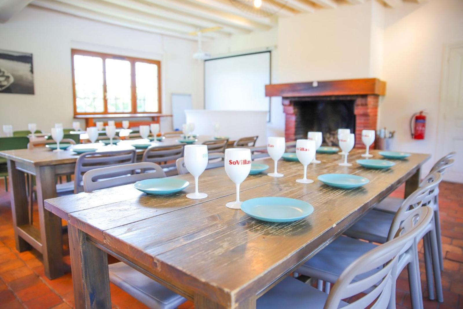 Crazy Villa Etisseaux 45 - Heated Pool - Volley Court - 1H30 Paris - 45P Saint-Maurice-sur-Aveyron Exteriör bild