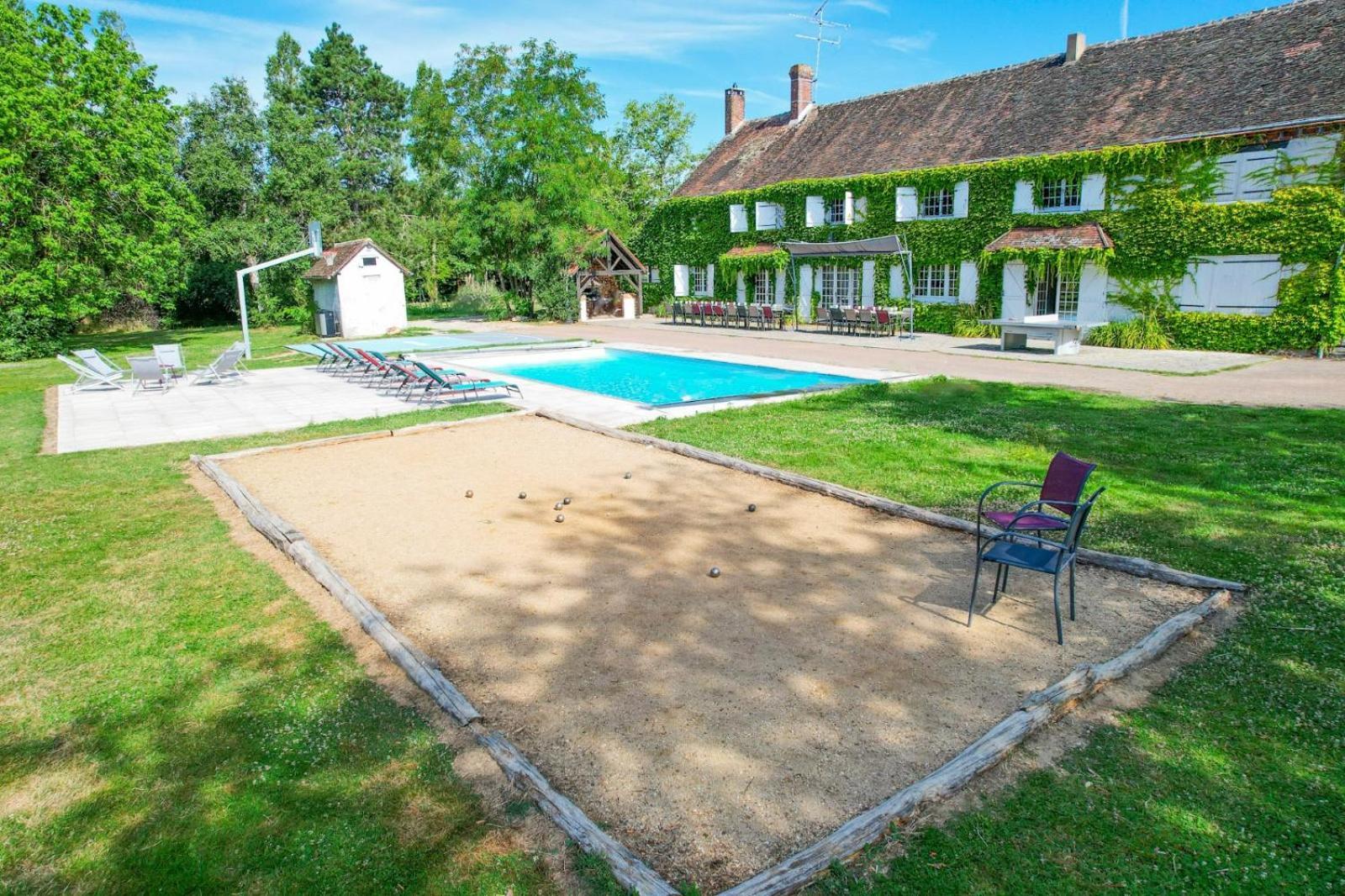 Crazy Villa Etisseaux 45 - Heated Pool - Volley Court - 1H30 Paris - 45P Saint-Maurice-sur-Aveyron Exteriör bild