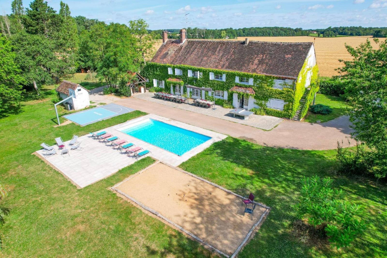 Crazy Villa Etisseaux 45 - Heated Pool - Volley Court - 1H30 Paris - 45P Saint-Maurice-sur-Aveyron Exteriör bild